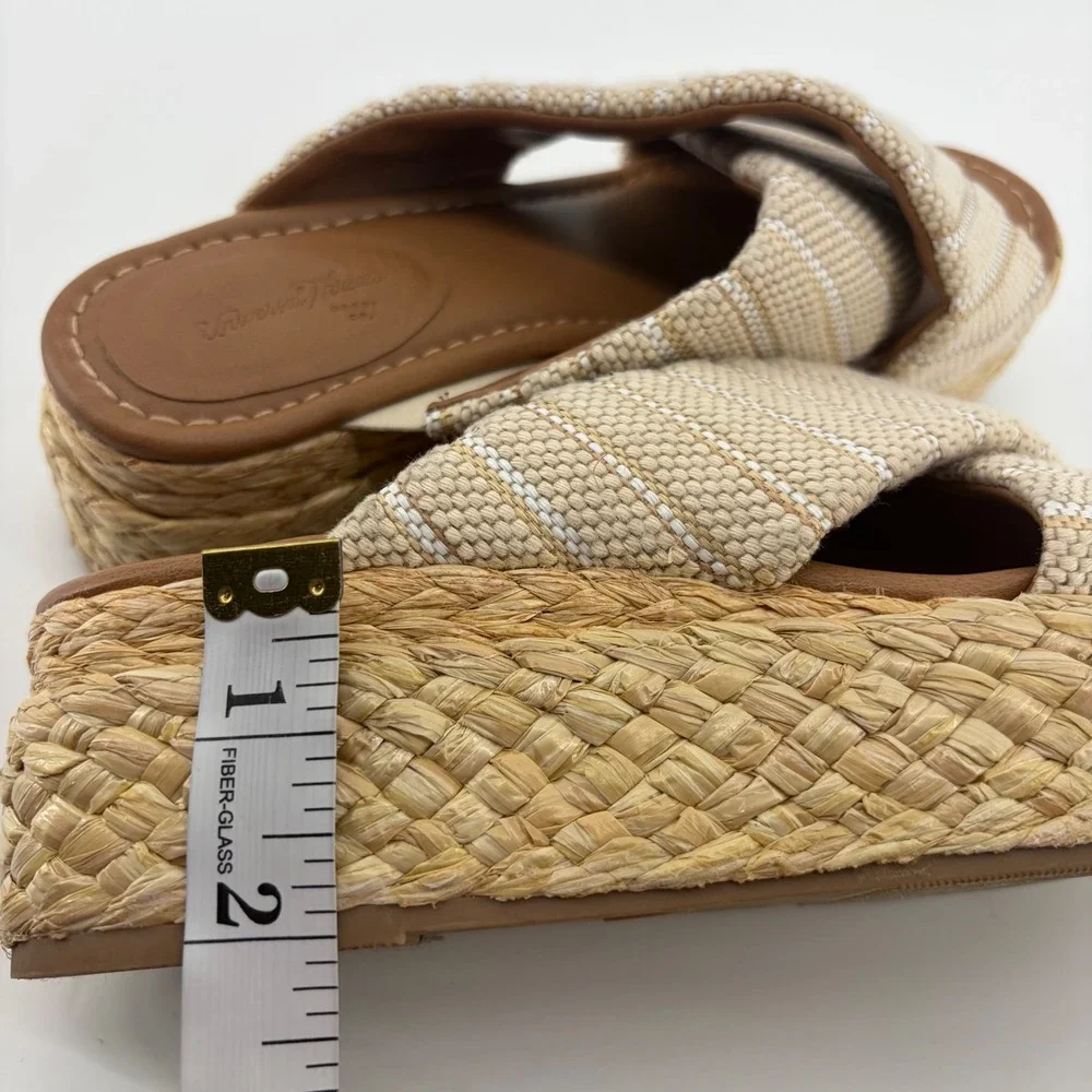 Universal Thread Womens 6 Beige Striped Platform Slide Espadrille Wedge Sandals